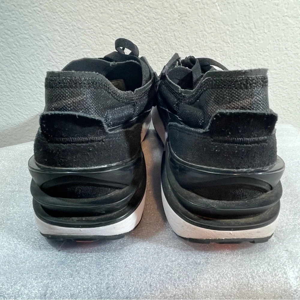 NIKE MEN WAFFLE ONE  BLACK-WHITE  DA7995-001 11.5 - Picture 5 of 9